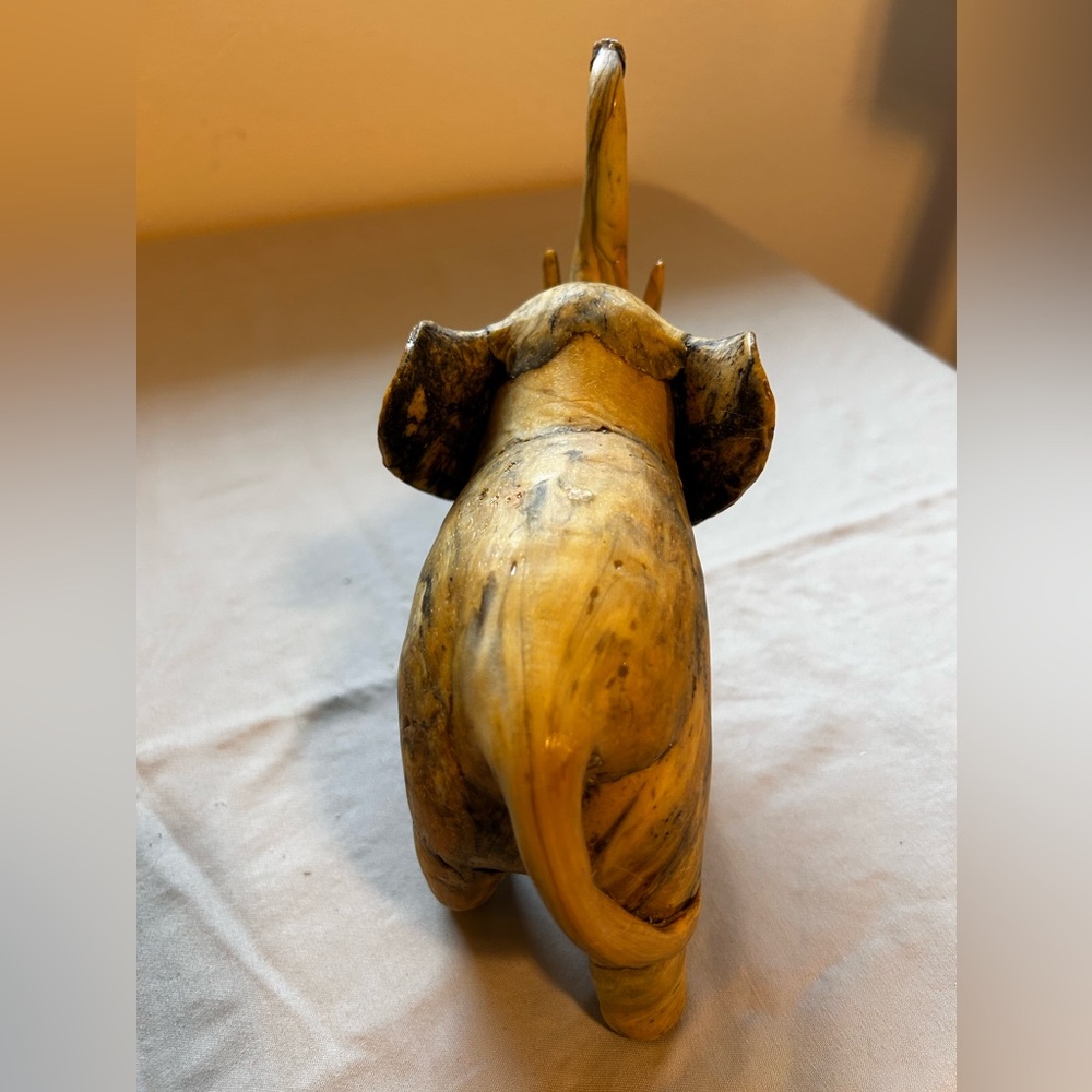 Elephant statue - Picture 3 of 6